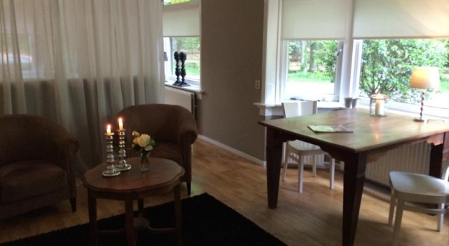 Bed and Breakfast "Kasteelzicht", Book Hotel Hotels in Kootwijk with Parking, Parking