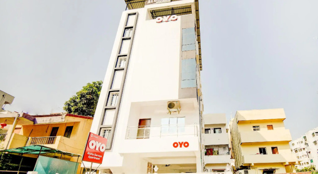 OYO 49945 Aloha Service Apartment
