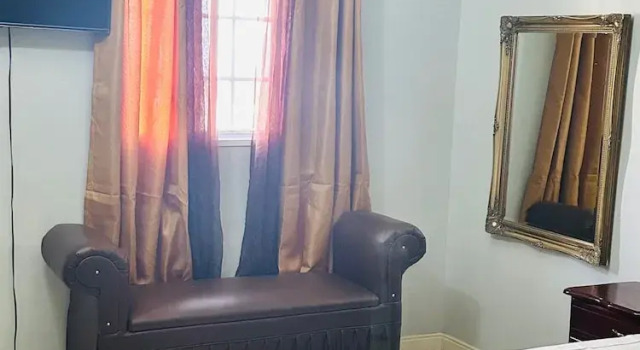 Апартаменты Apartment Sleeps 4 With En-suite Bathrooms