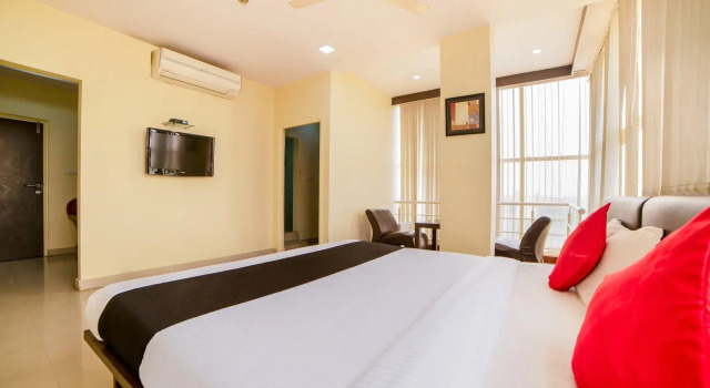Capital O 62166 Raaga Grand, Rezerwuj Hotel Secunderabad 