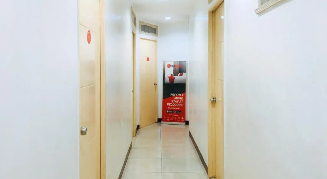 RedDoorz @ El Cuarto SRP Talisay, Book Hotel Cebu City Cebu