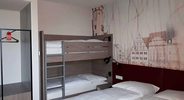 Четырёхместный семейный люкс Campanile Leipzig Halle Airport