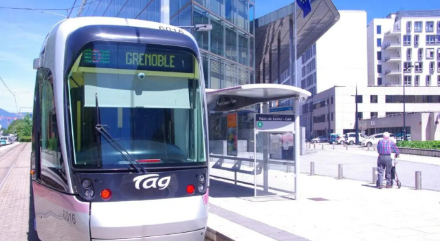 Апартаменты Superior Rent4night Grenoble Europole