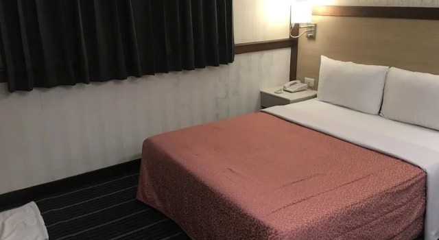 CaRry Hotel