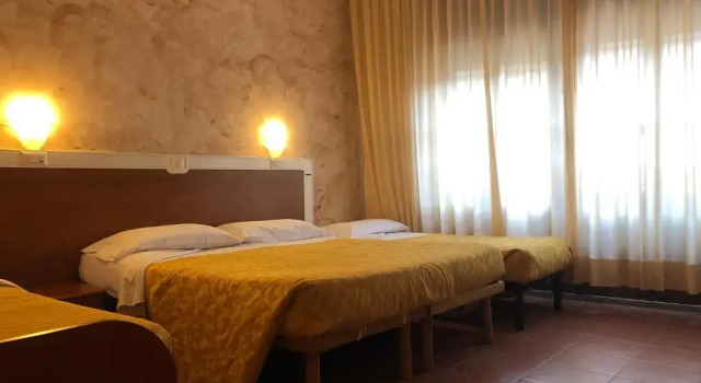 Четырёхместный номер Standard Hotel Eden
