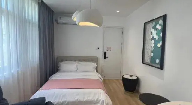 Люкс Sanya Haishi Pool Design Homestay (West Island Tourist Scenic Area)