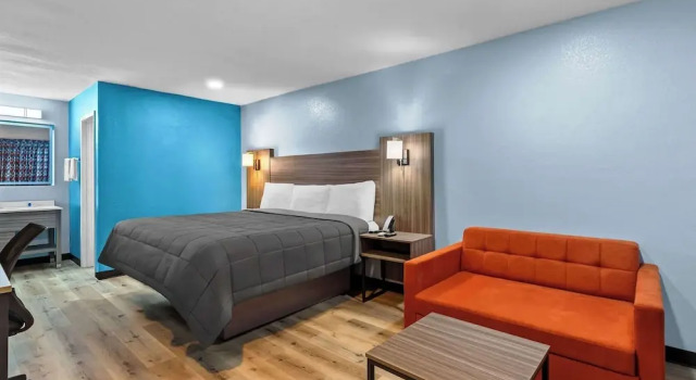 Люкс Rodeway Inn & Suites Brookhaven