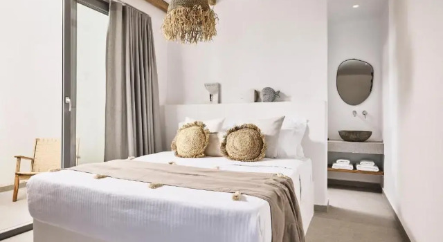 Niva Pool Suites, Réserver Hôtel Hôtels à Kythnos avec piscine, Piscine
