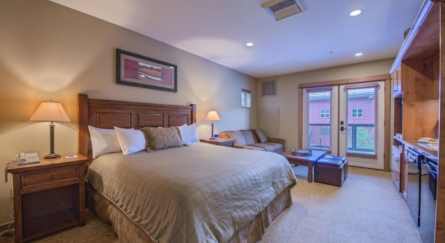 Двухместная семейная студия Deluxe Silver Mountain Resort