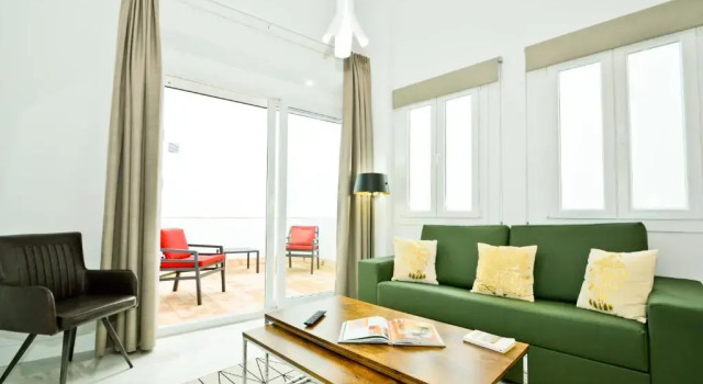 Люкс с 2 комнатами NineSuites