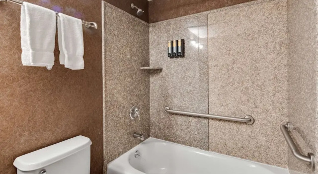 Номер Standard Best Western PLUS Morristown Inn-Florham Park