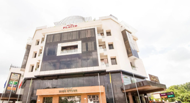Hotel Placid, Забронировать Отель Отели Аллахабад с завтраком, Завтраки