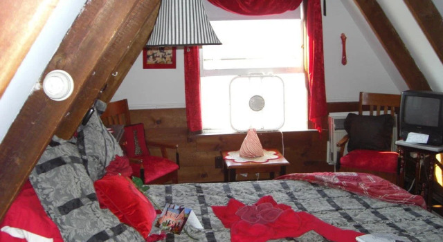 The Gaslamp Bed and Breakfast, Buchen Sie Hotel Provincetown Cape Cod