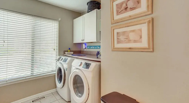 Harbor Island Condo With Deck - Steps to Beach!, Rezerwuj Apartament Apartamenty w Hunting Island, Apartament