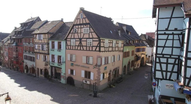 Gîte L’Écureuil au cœur de Riquewihr - 2 personnes, Забронировать Апартаменты/квартира Отели Alsace Wine Route с парковкой, Парковка
