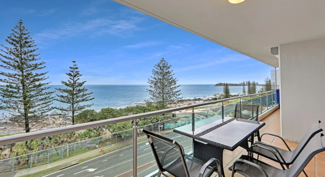 Апартаменты с 2 комнатами с балконом Northwind Beachfront Apartments