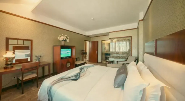 Люкс с 2 комнатами SSAW Boutique Hotel Lijiang Huama - Snow Mountain View & Lijiang Old Town Area