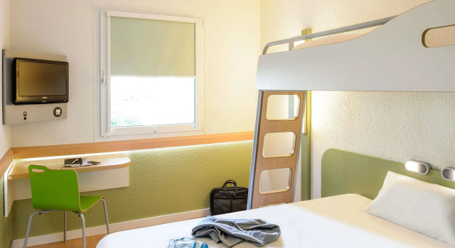 ibis budget Blumenau, Забронировать Отель Блуменау Санта-Катарина, рядом с Собор Апостола Павла