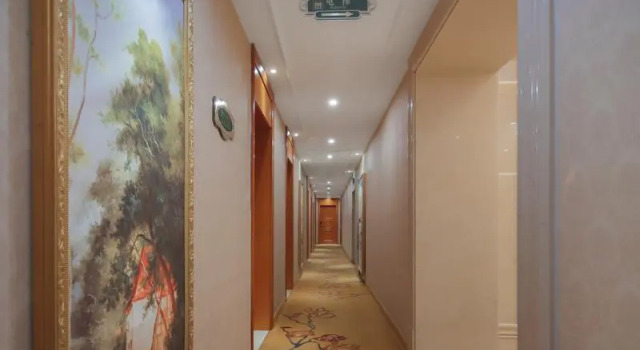 Vienna Hotel Shandong Zhangqiu Ancient City Baimaiquan