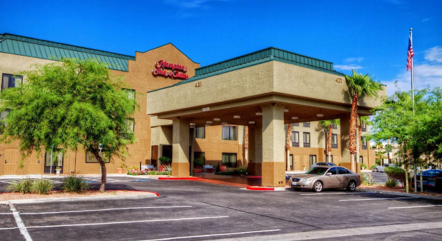 Четырёхместный номер Standard Hampton Inn & Suites Las Vegas-Henderson
