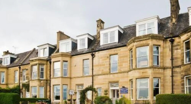 Heriott Park Guest House, Buchen Sie Pension Hotels in Edinburgh mit Parkplatz, Parkplätze