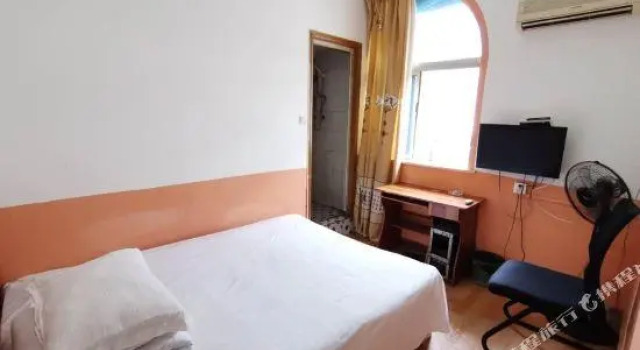 Xinluyang Hotel, Забронировать Отель Отели Хэфэй с парковкой, рядом с Железнодорожный вокзал Хэфэй, Парковка