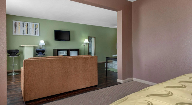 Quality Inn West Memphis I-40, Забронировать Отель Уэст-Мемфис Арканзас, рядом с Baptist Memorial Hospital Crittenden