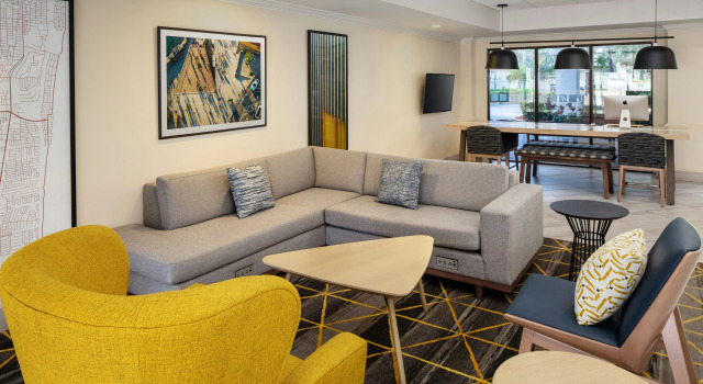 Holiday Inn & Suites Boca Raton - North, Забронировать Отель Бока-Ратон Palm Beach County