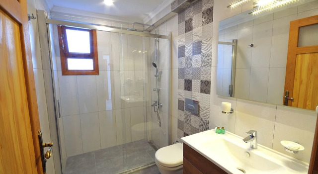 Люкс Comfort Karaincir Suit Otel