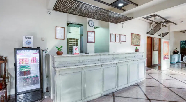 OYO 3819 Hotel Winotosastro