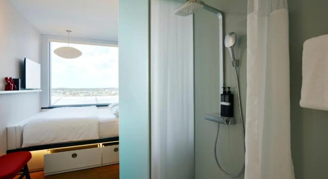 Двухместный номер Standard citizenM Boston North Station