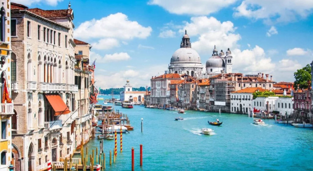 Romantic Venetian Court, Забронировать Отель Каннареджо Венеция