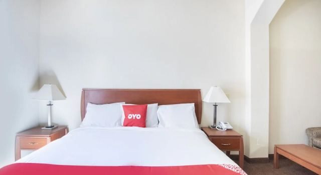 Двухместный номер Premium OYO Townhouse Clute Lake Jackson