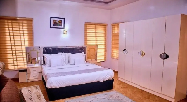 Economică apartament EVC  Apartments