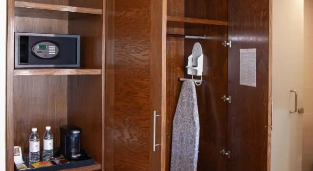Двухместный номер Executive Plaza Camelinas Hotel