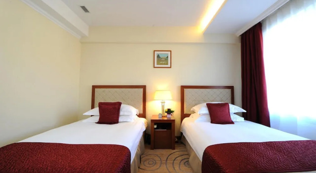 Двухместный номер Classic Kempinski Hotel Khan Palace