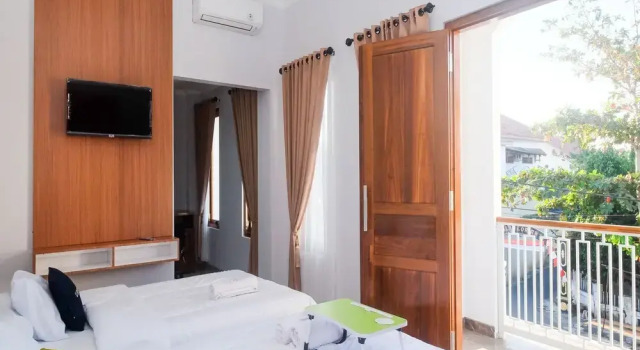 Urbanview Syariah Loji Arum Stasiun Klaten by RedDoorz, Book Hotel Klaten Central Java