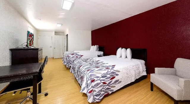 Номер Standard Red Roof Inn Crestview