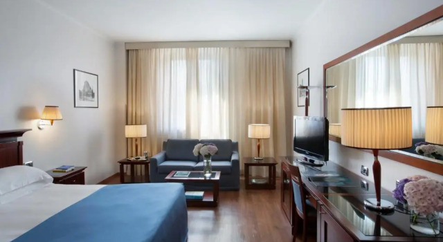 Полулюкс Starhotels Excelsior