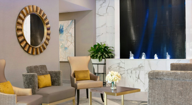 Embassy Suites By Hilton Montreal Airport, Reserva ahora Hotel Pointe Claire Quebec