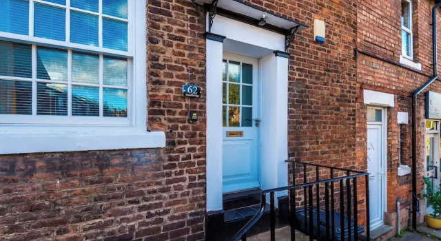 62 Handbridge