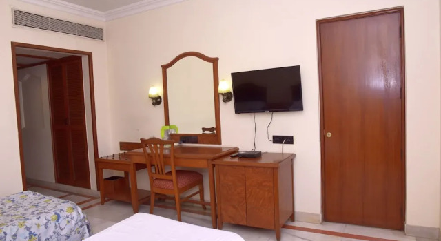 Одноместный номер Deluxe с видом на город Hotel Atithi