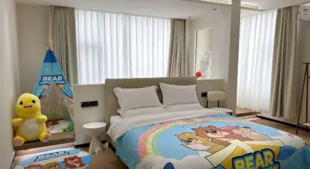 Clover Homestay (Jianshui Ancient City North Gate)
