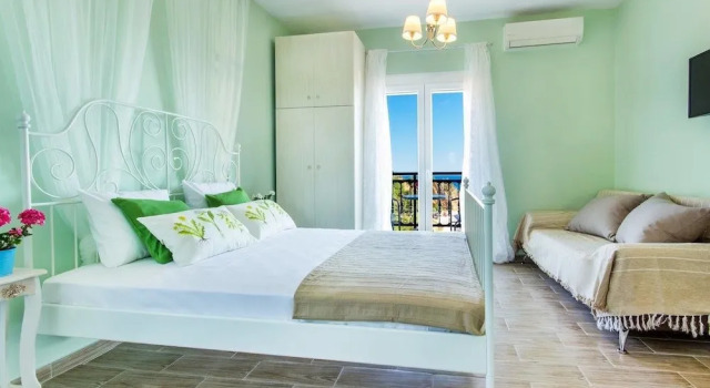 Vintage Place Rooms, Забронировать Отель Отели острова Тасоса с парковкой, Парковка