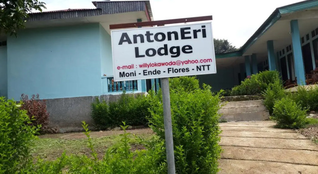 Antoneri Lodge, Reservar Hotel Moni Indonésia