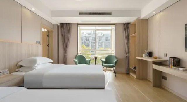 Люкс 1982 Fashion Hotel (Taizhou East Business District)