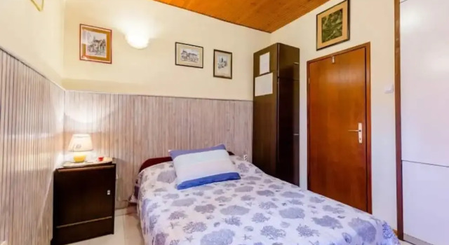 Studio Apartment Silvana - Studio Apartmen Near the Park, Prenota Appartamento Hotel a Croatian Islands con parcheggio, Parcheggio