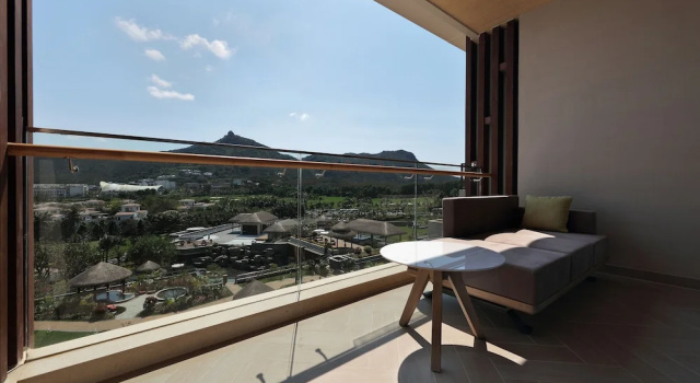 Номер Standard с балконом Holiday Inn Resort Qionghai Guantang by IHG