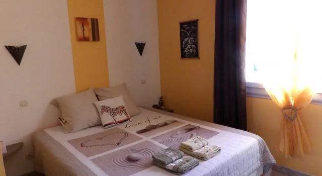 Le Saint Victor, Book Hotel Hoteller i Vaucluse med parkering, Parkering