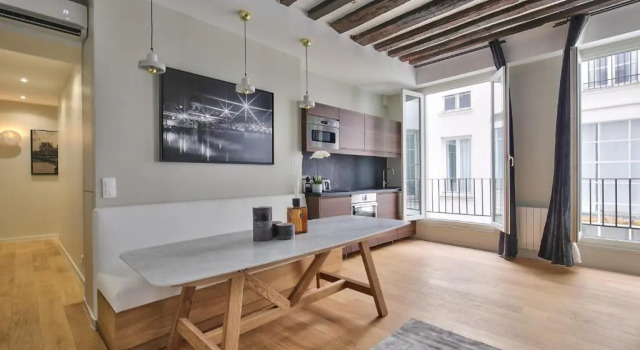 Апартаменты 70 - Authentic Parisian Flat